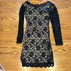 NWOT lace mini bodycon dress